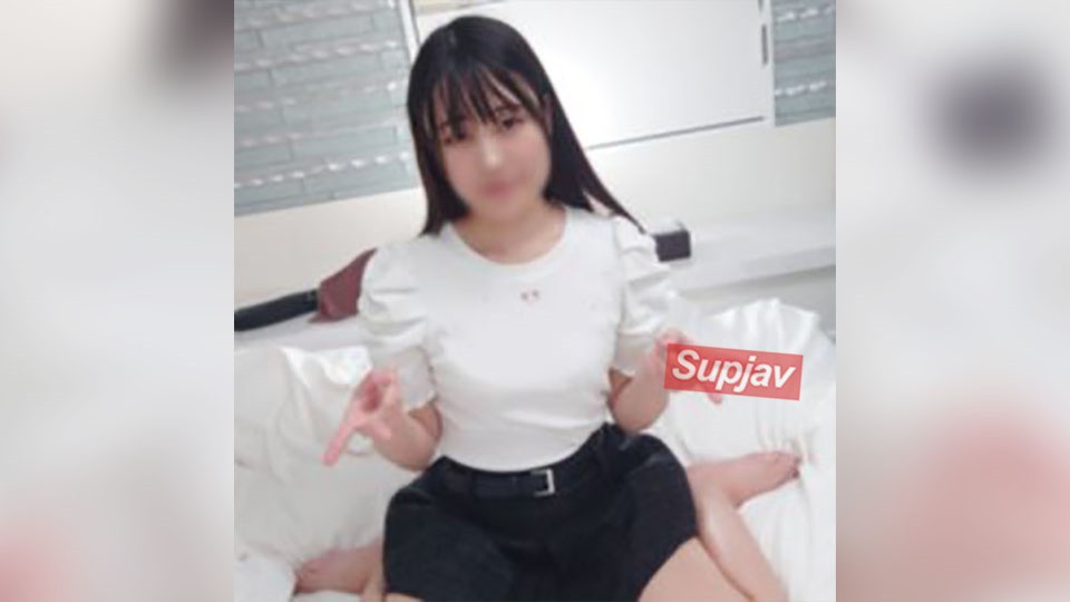 FC2PPV 4704532 [First Shoot] I Want To Try Something Naughty That A Friend Told Me About. A Pure 20-Year-Old And A Sensitive Body Are Explored In A Lovey-Dovey Sex That Leads To An Unexpected Explosion. Two Creampies.