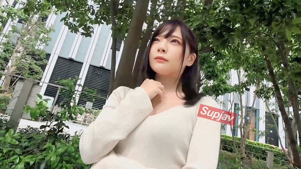 FC2PPV 4811752 [Limited Time Offer: 980 Points] Creampie + Cum Swallowing For A Divine Beauty Whose Style, Face, And Aura Are All Otherworldly [cen]